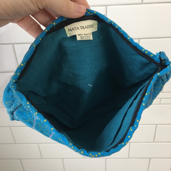 Fair Trade Zippered Organizer Bag - Picture 4 of 14